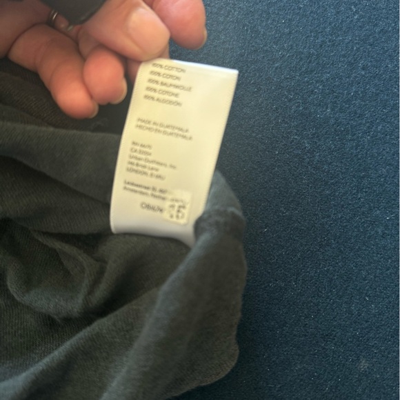 FUN FLATTERING & UNIQUE tee combo🖤🩷 zoom in for all the design details🩷🖤 - Picture 8 of 16